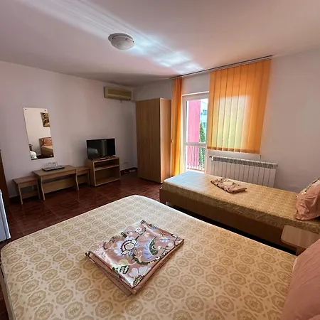 Hotel Nadia