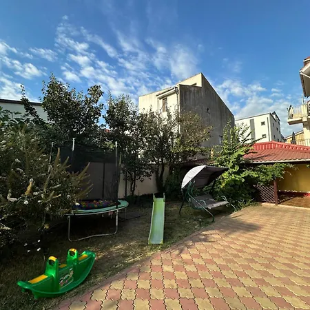 Hotel Nadia 3*